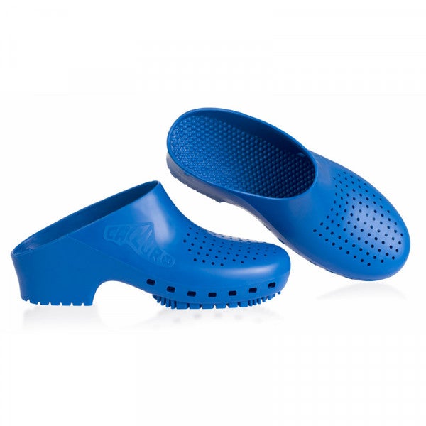 ZUECOS DE GOMA CALZURO BASICO AZUL T.39/40.